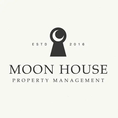 Moon House real estate logo